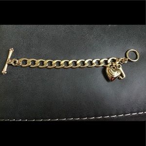 JUICY COUTURE TOGGLE CHARM BRACELET W/ HEART.